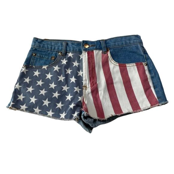 Forever 21 Womens Size 27 Blue Distressed Hemline America Flag Jean Shorts USA - Picture 1 of 7